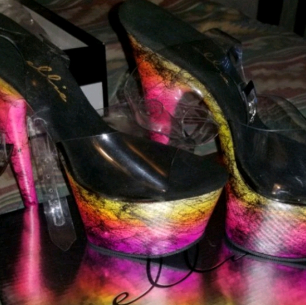 Ellie Size 8 Platform Heels
